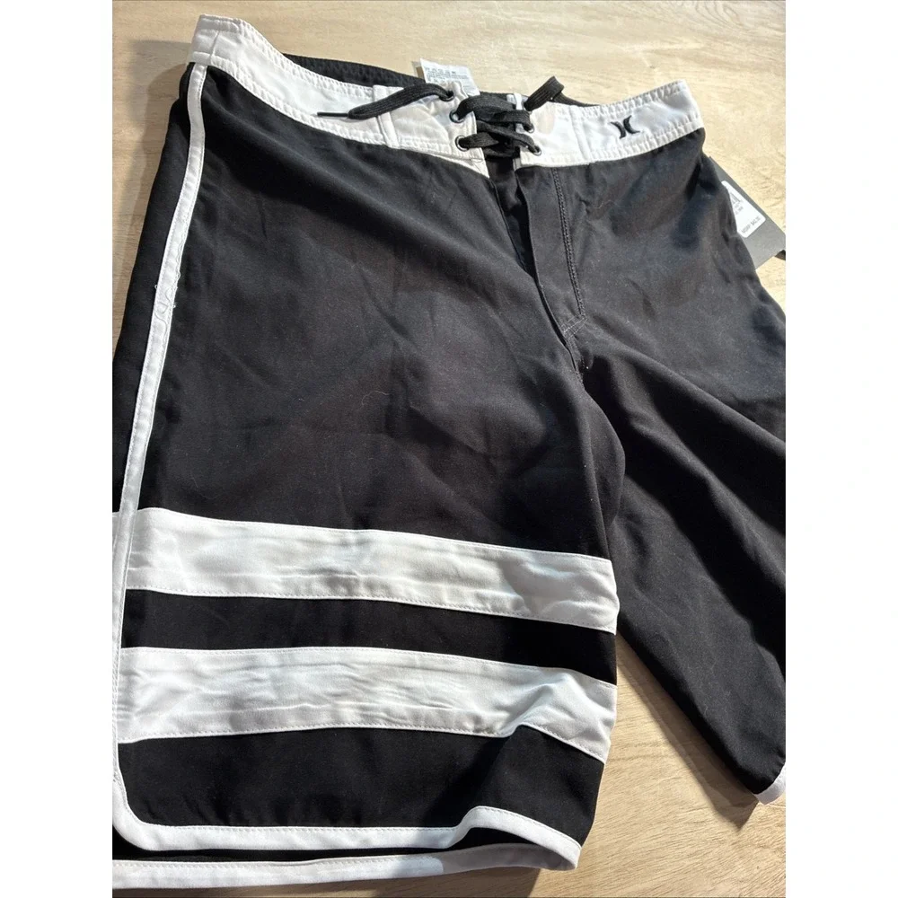 NWT Men's 18 Hurley Block Party Black White Board‎ Shorts Trunks Swimsuit 18/29